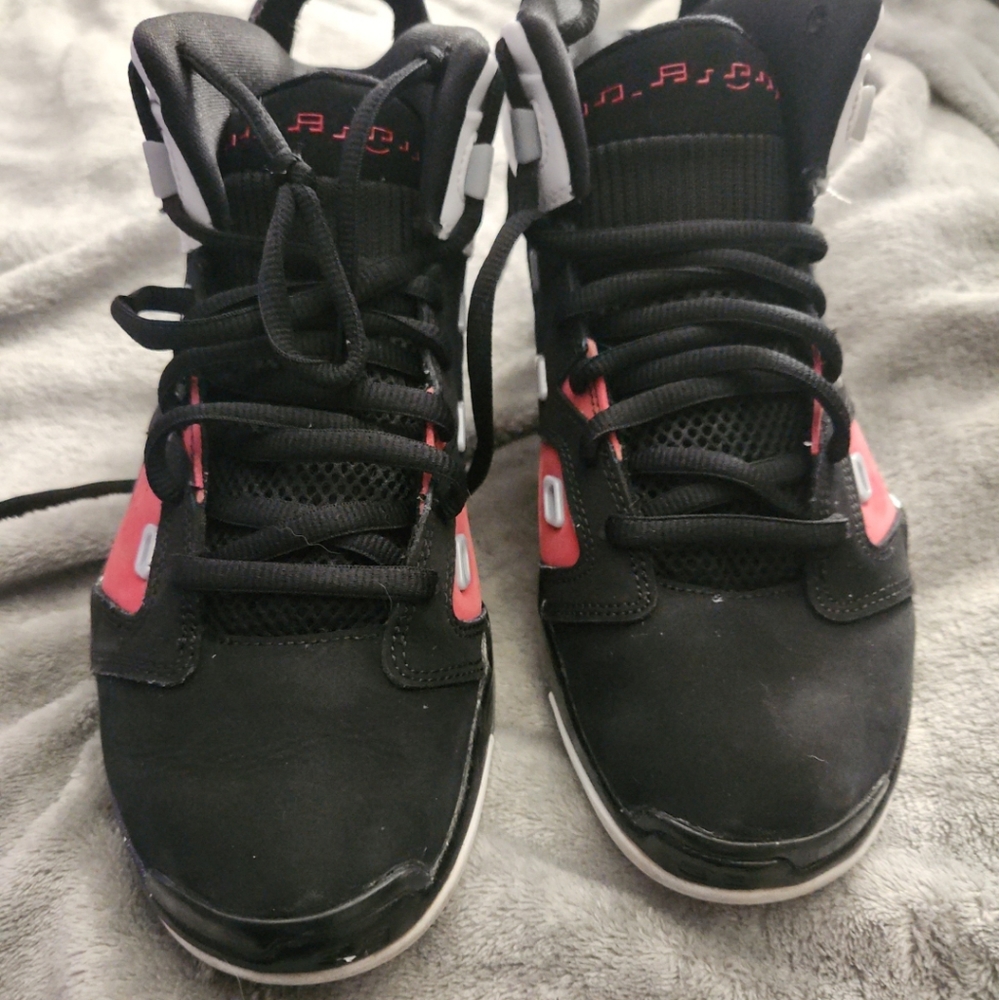 Air Jordan Size 6.5 Y